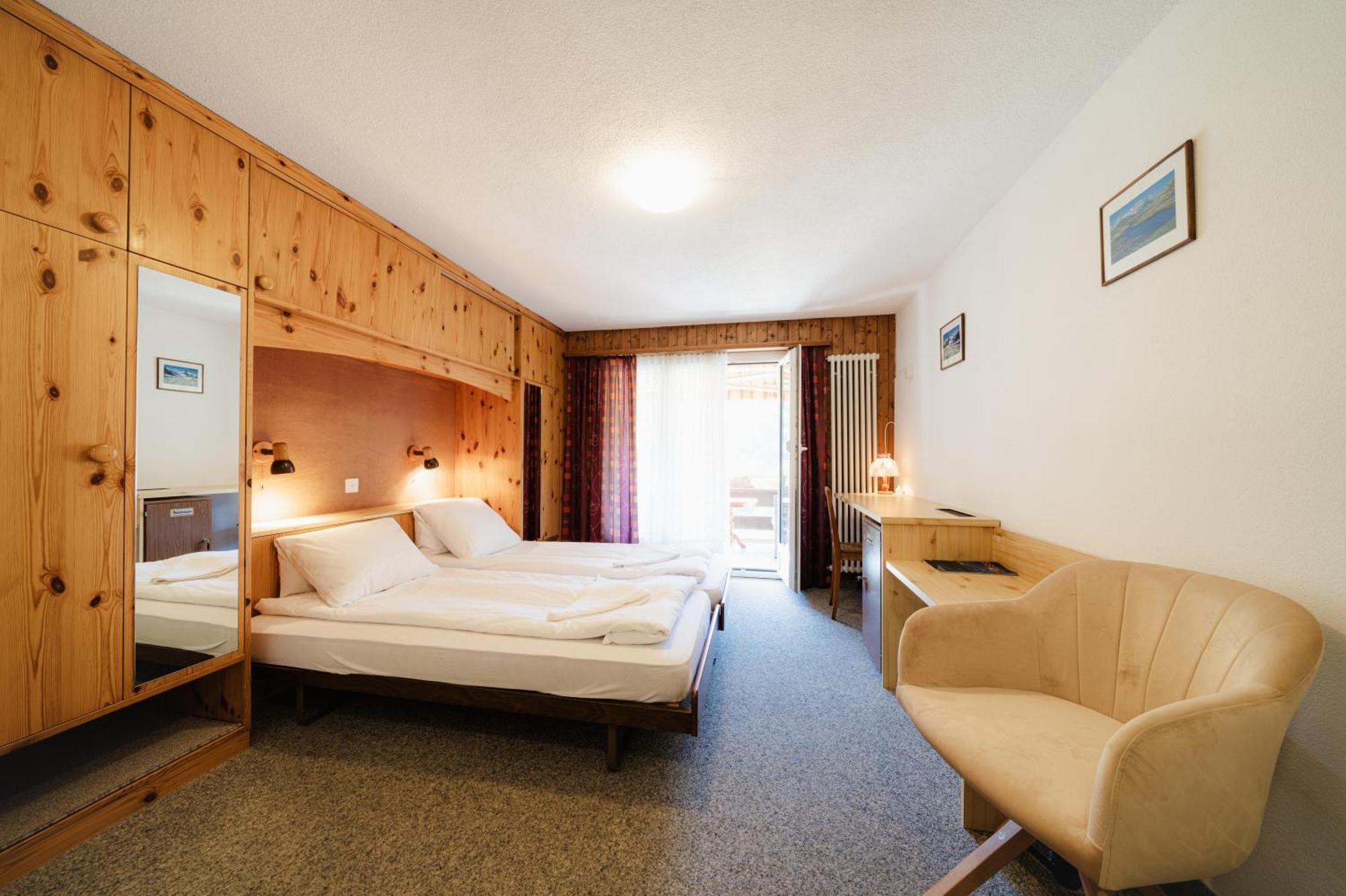 Hotel Old Jnn Klosters Eksteriør bilde
