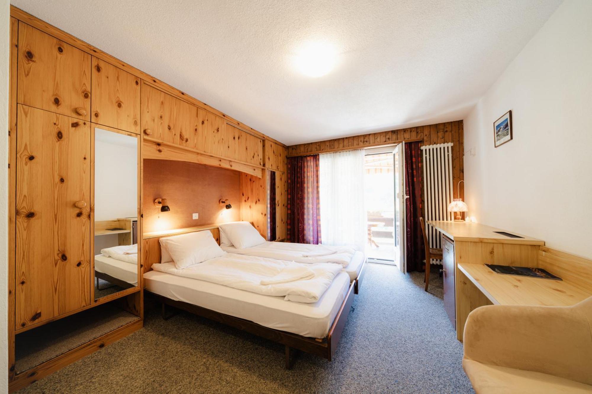 Hotel Old Jnn Klosters Eksteriør bilde