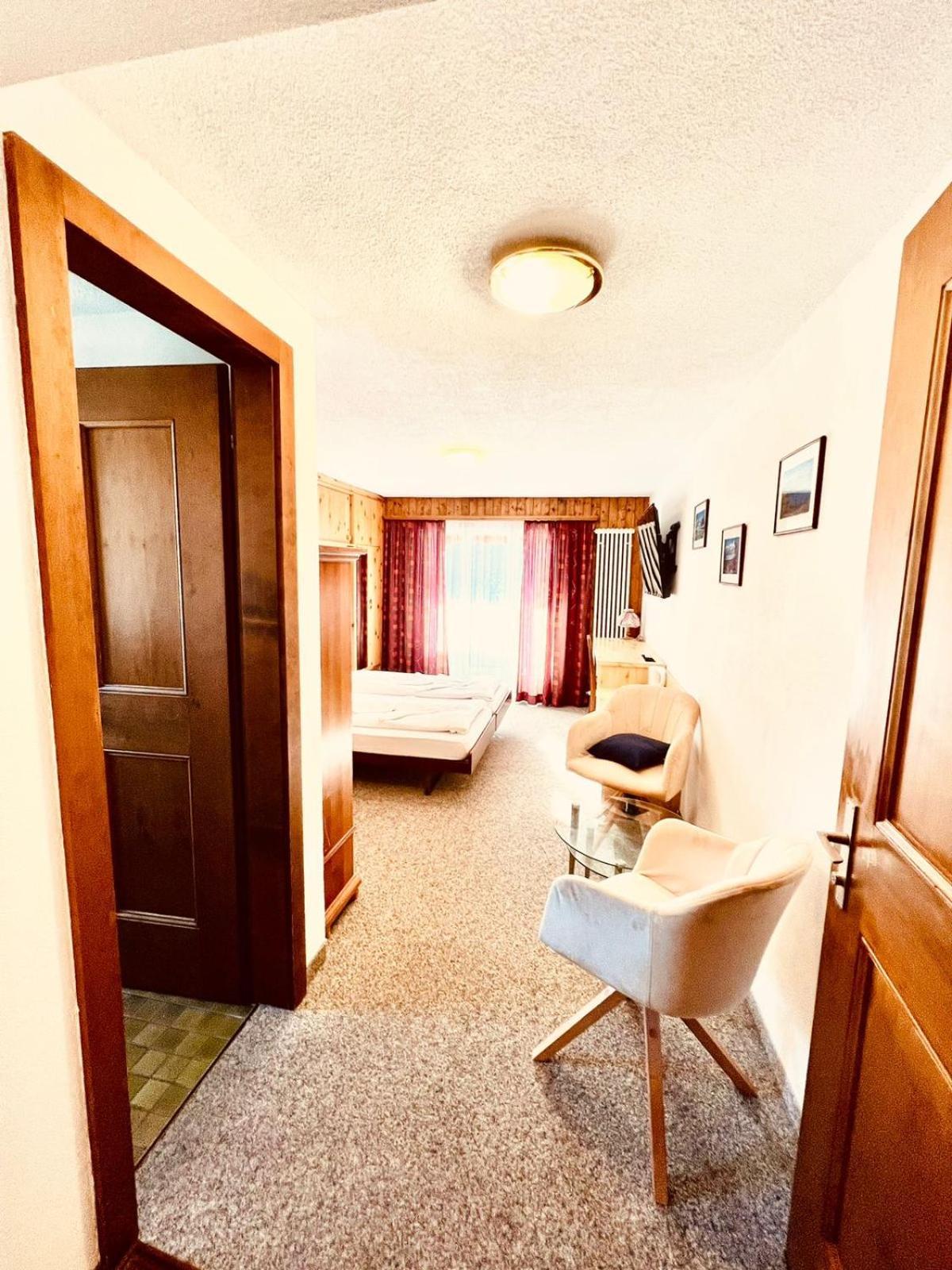 Hotel Old Jnn Klosters Eksteriør bilde