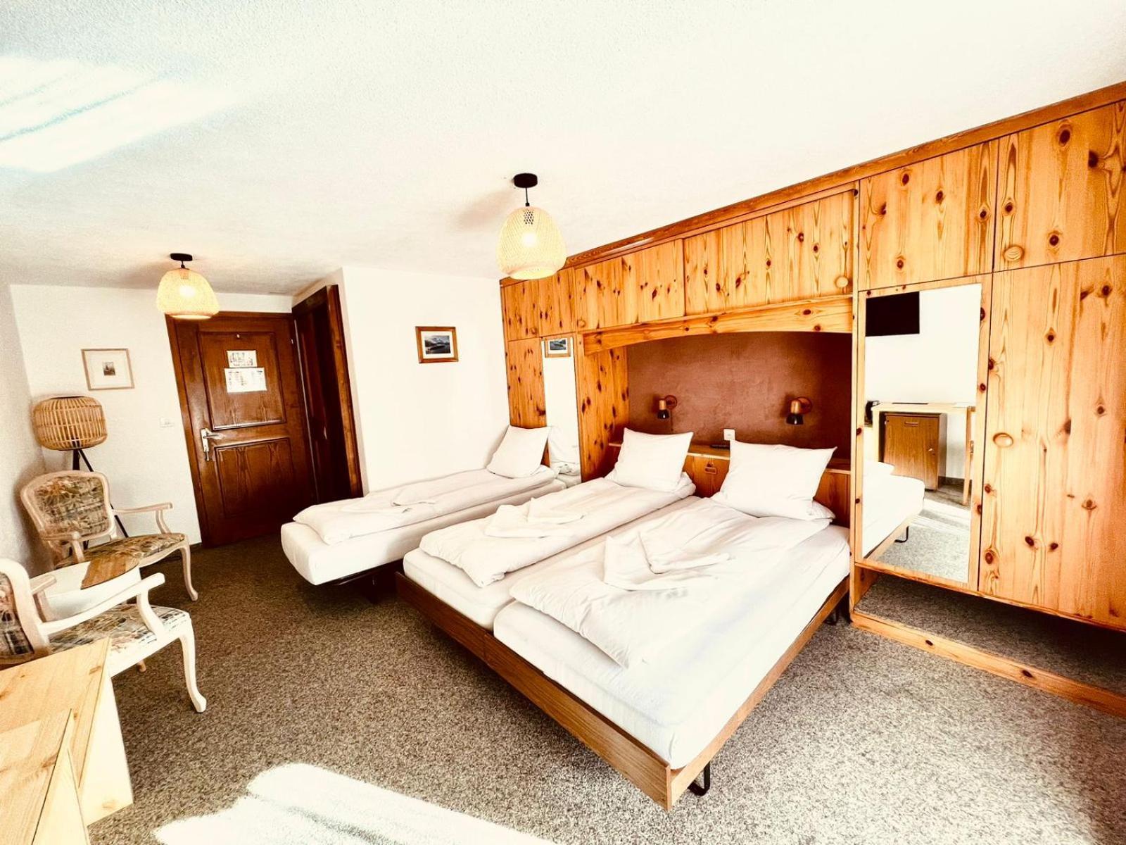 Hotel Old Jnn Klosters Eksteriør bilde