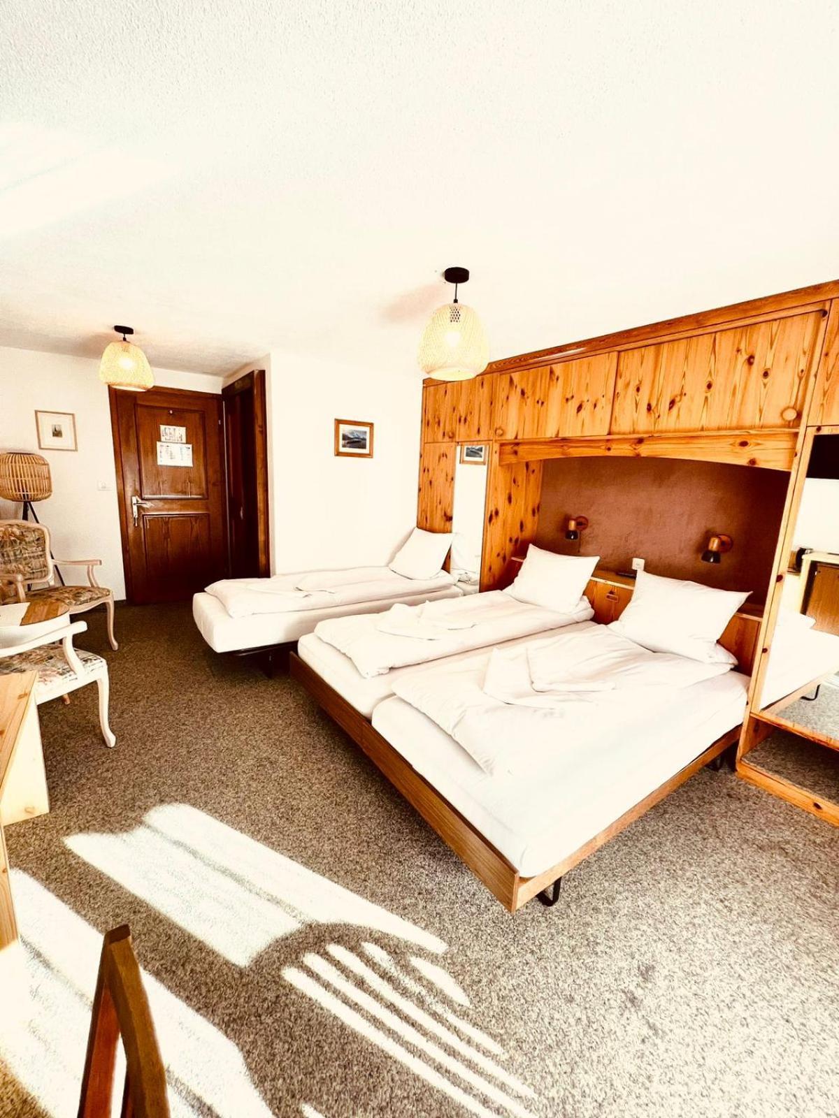 Hotel Old Jnn Klosters Eksteriør bilde