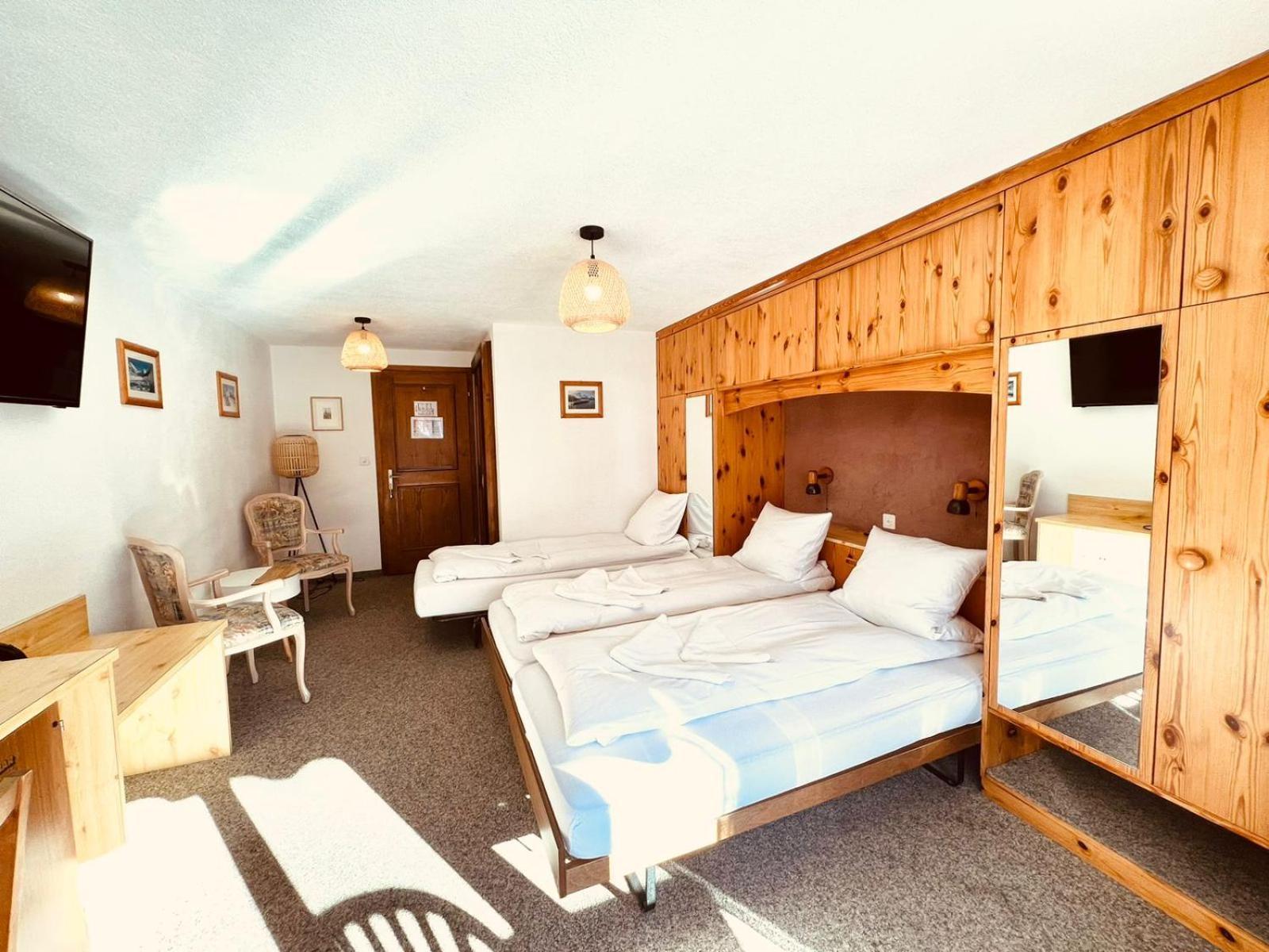 Hotel Old Jnn Klosters Eksteriør bilde
